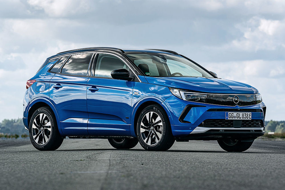 Opel Grandland Hybrid4