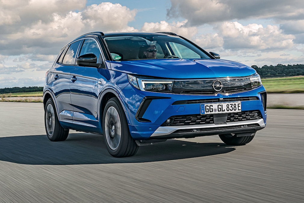 Opel Grandland Hybrid4