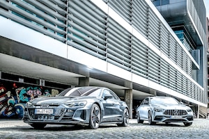 Audi RS e-tron GT Elektro Mercedes AMG E 63 S 4MATIC+