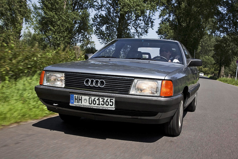 Audi 100 (Typ 44)