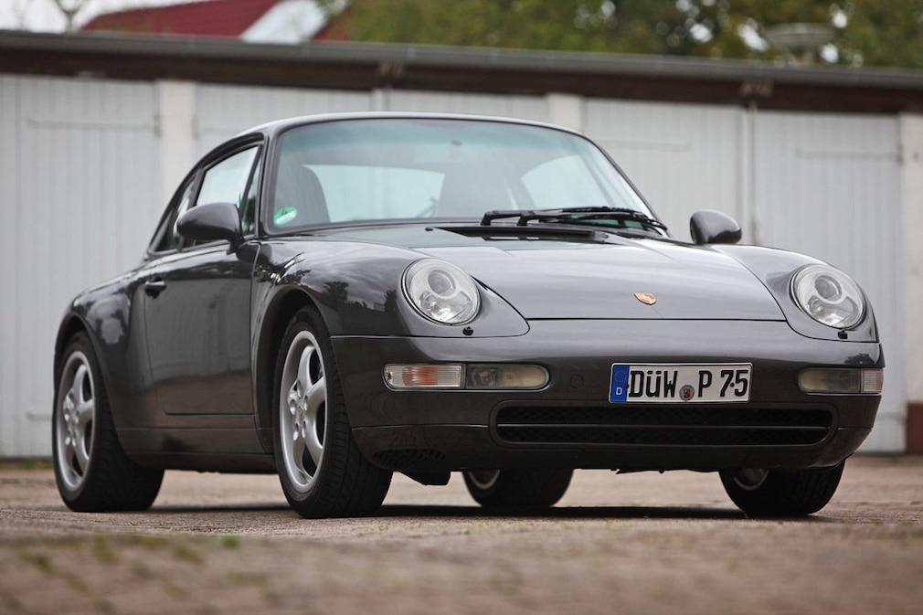 Porsche 911 Carrera (993)