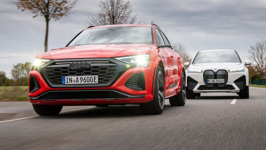 Audi SQ8 e-tron BMW iX xDrive50