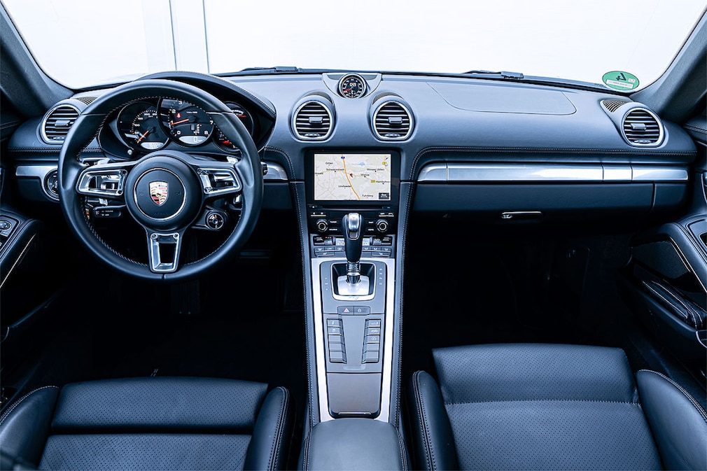 Porsche 718 Cayman