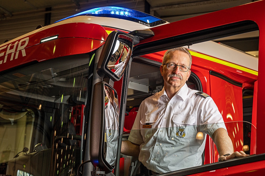 E-Auto Unfälle - Stromschlag bei erster Hilfe E-Auto Unfälle - Stromschlag bei erster Hilfe