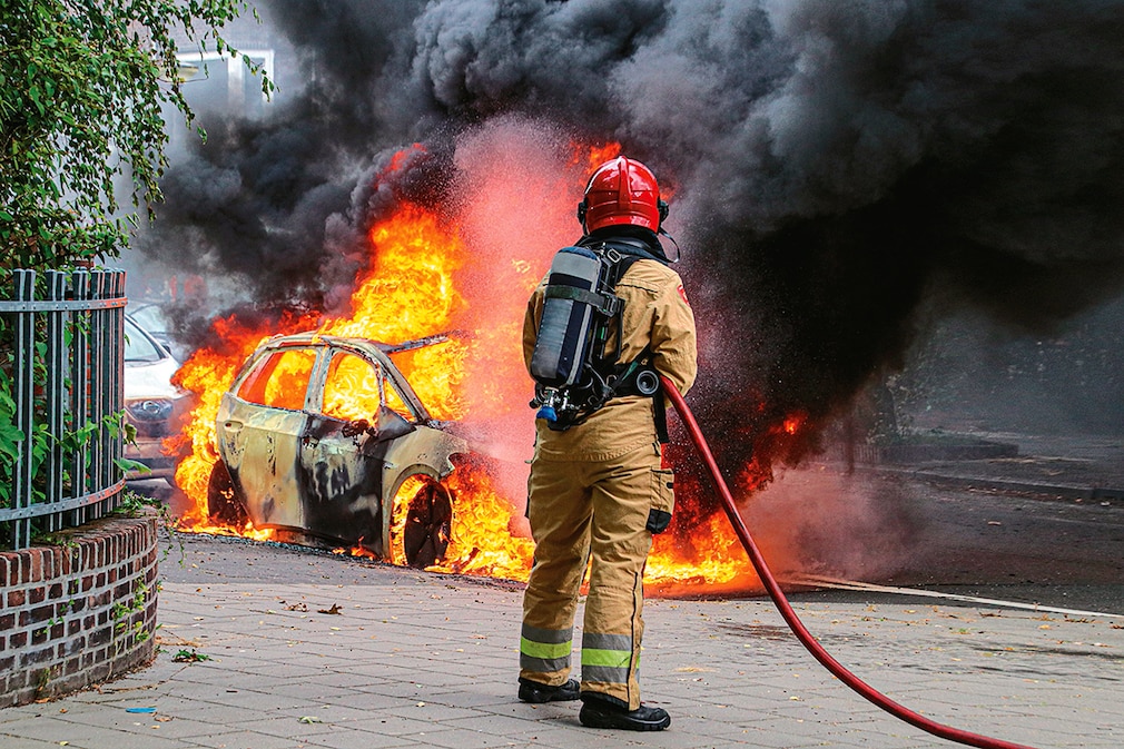 VW ID.3 Unfall - Stromschlag bei erster Hilfe VW ID.3 Unfall - Stromschlag bei erster Hilfe