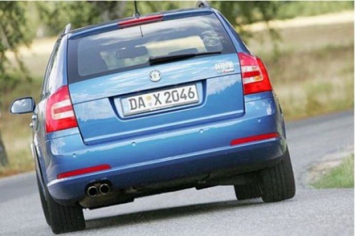 Skoda Octavia RS Combi gegen Audi A4 Avant