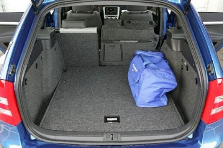 Skoda Octavia RS Combi gegen Audi A4 Avant