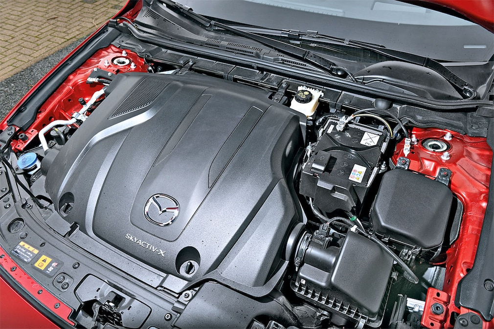 Mazda 3 Skyactiv X 2.0 M-Hybrid - Benziner