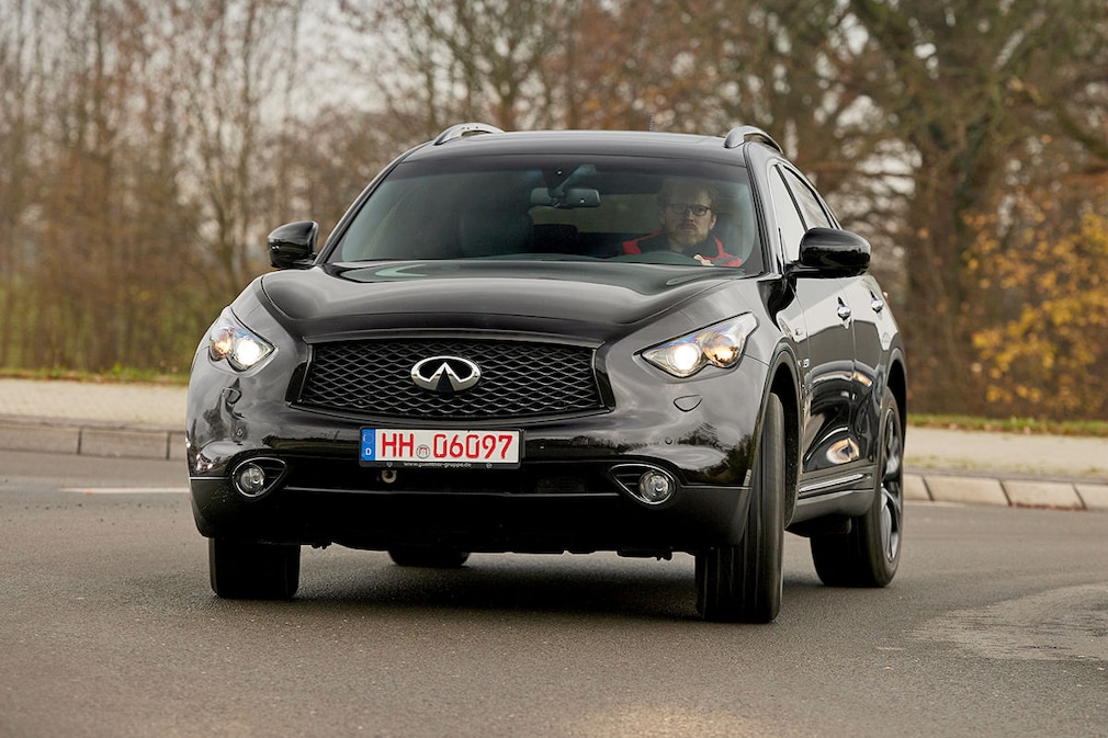 Infiniti QX70