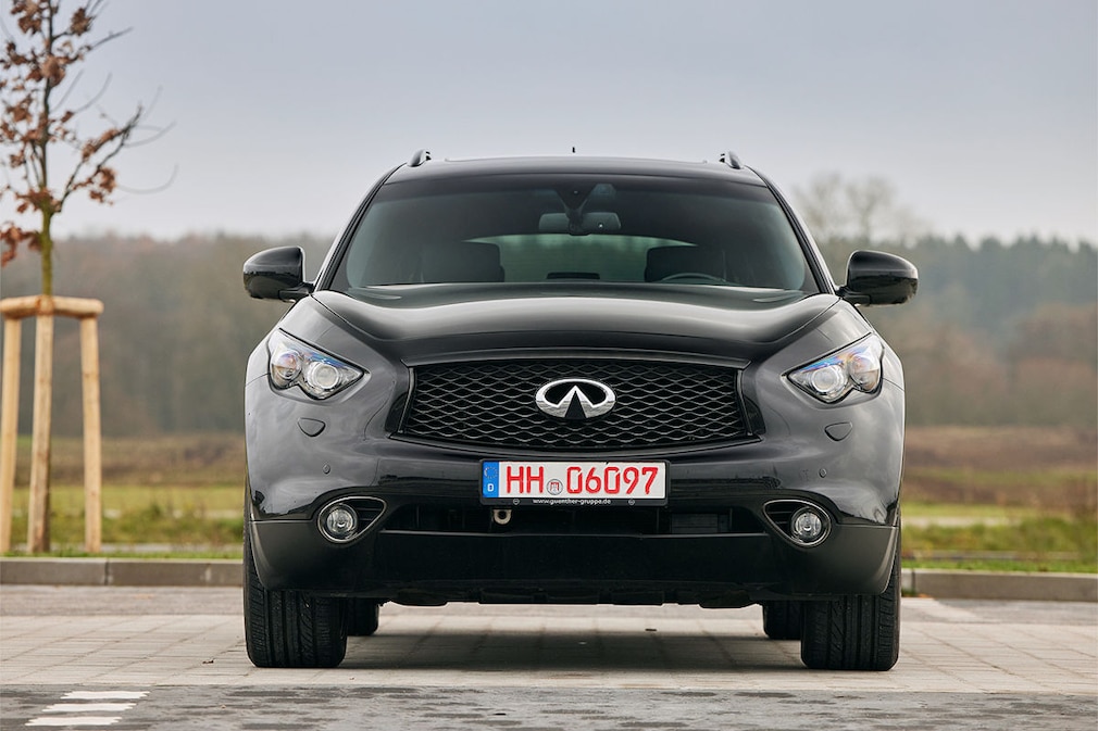Infiniti QX70
