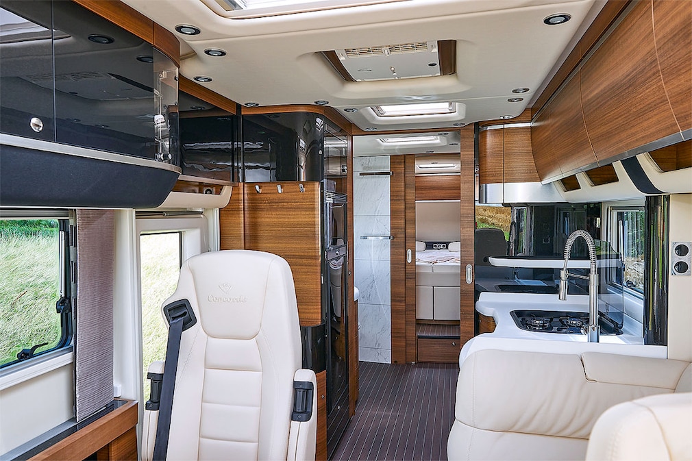 Concorde Charisma 910 MI