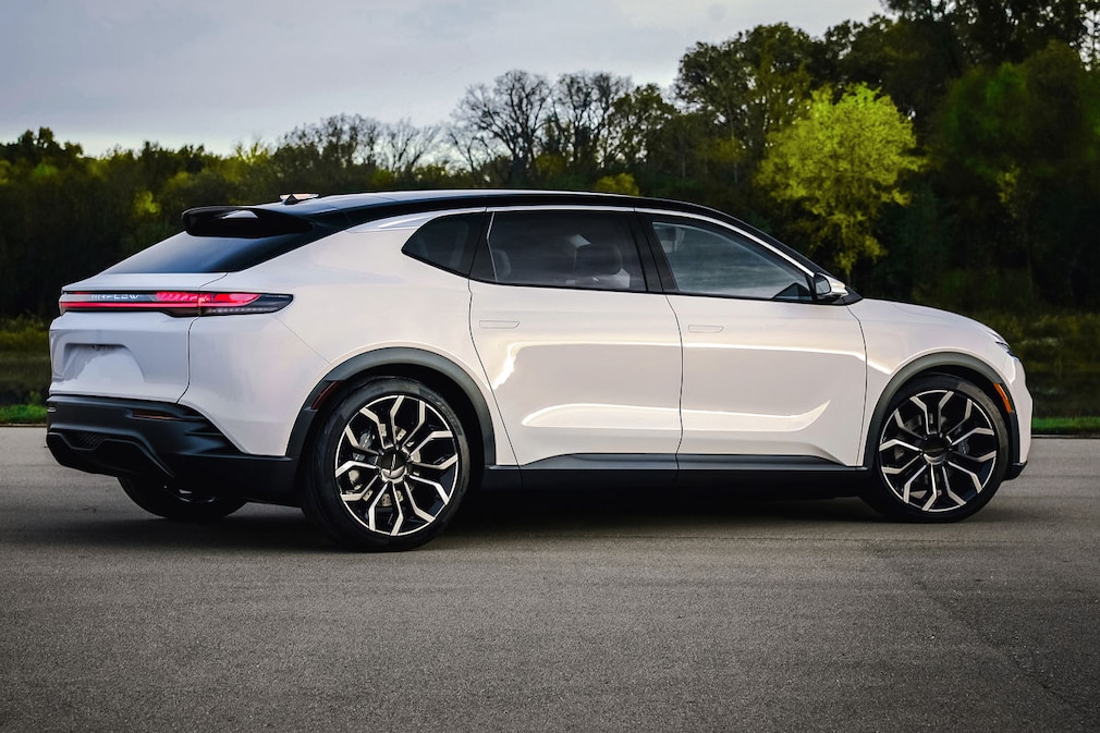 Chrysler Unveils Airflow Concept