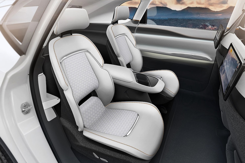 Chrysler Unveils Airflow Concept