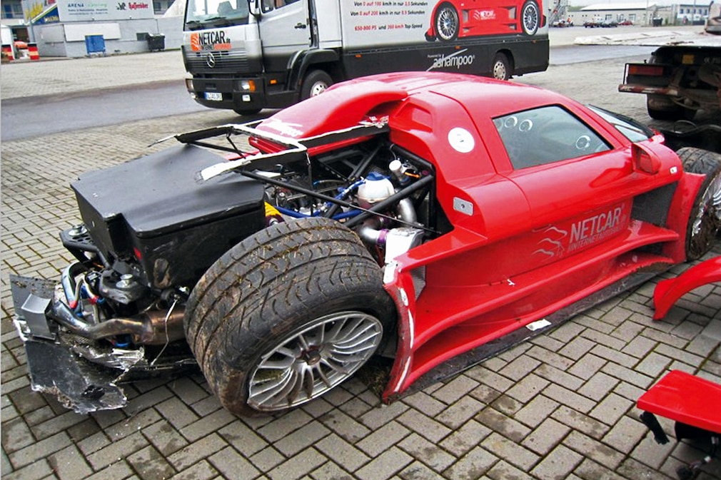Porsche 911 Whitney Houston - Gumpert Apollo