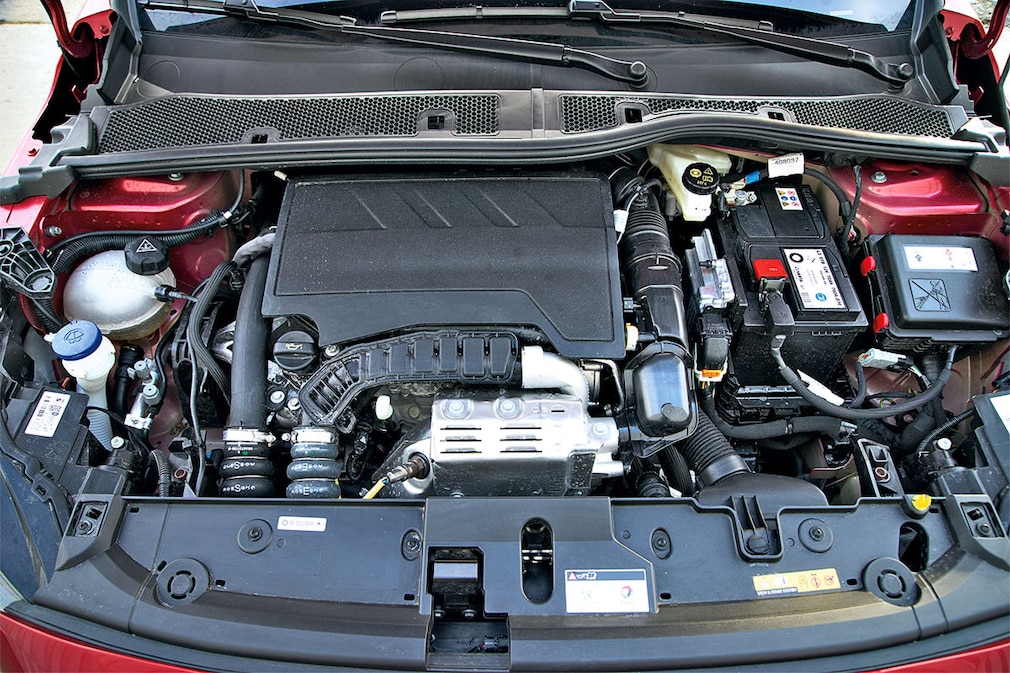 Peugeot 208 PureTech 100