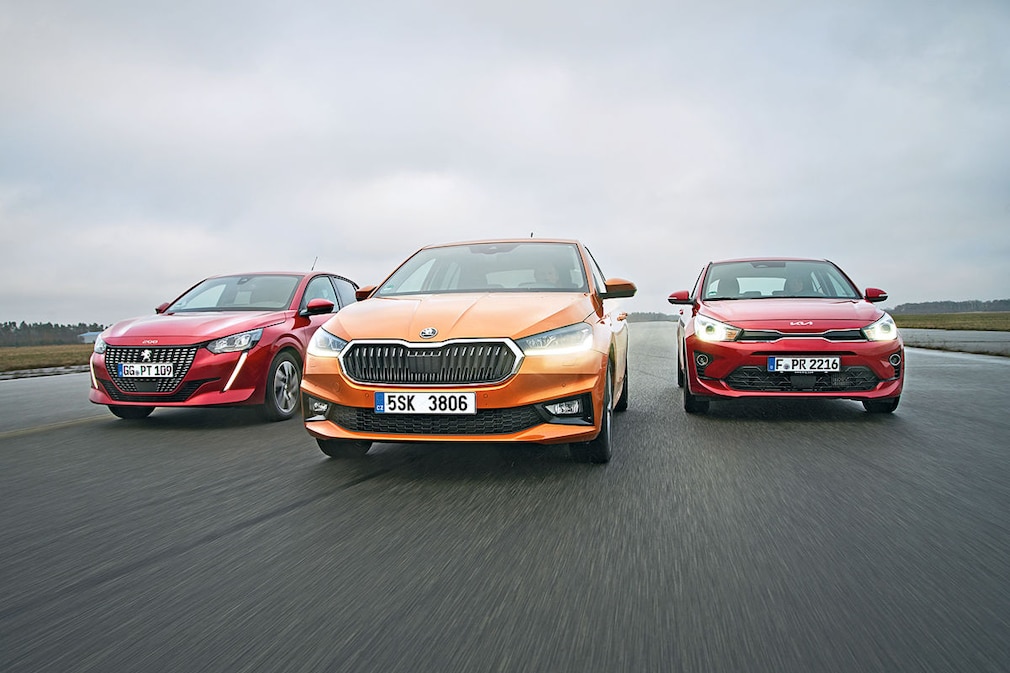 Peugeot 208 PureTech 100 Skoda Fabia 1.0 TSI Kia Rio 1.0 T-GDI