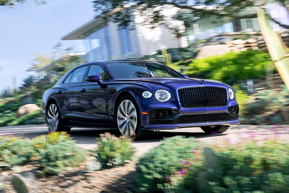Bentley Flying Spur Hybrid