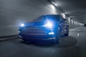 Aston Martin DBX 707