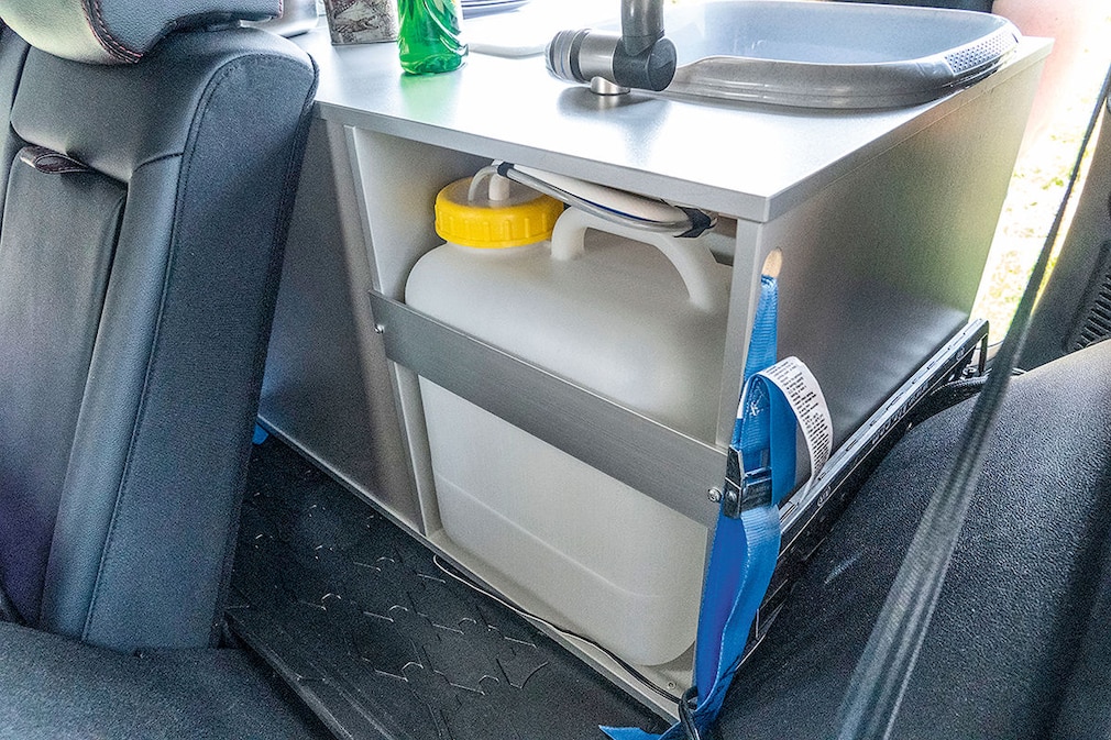 Kia Sportage Glamping