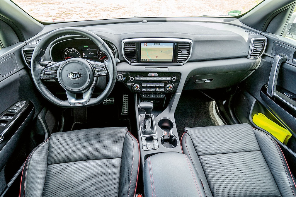 Kia Sportage Glamping