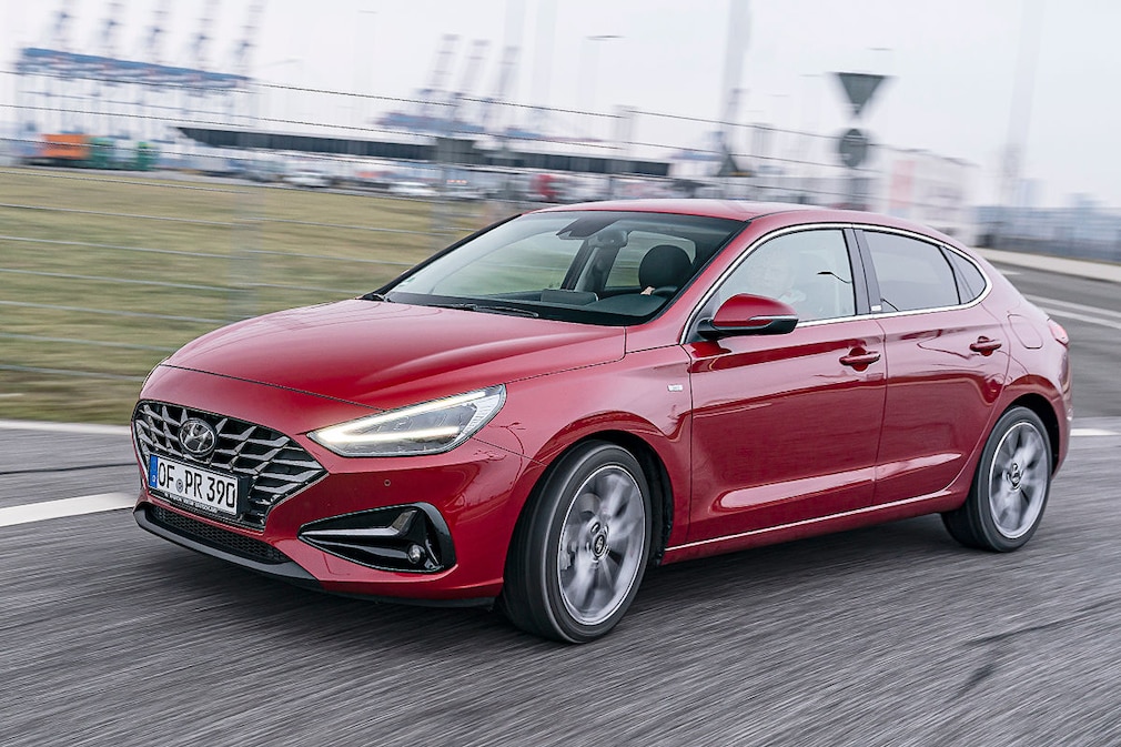 Hyundai  i30 Fastback 1.5 T-GDI   