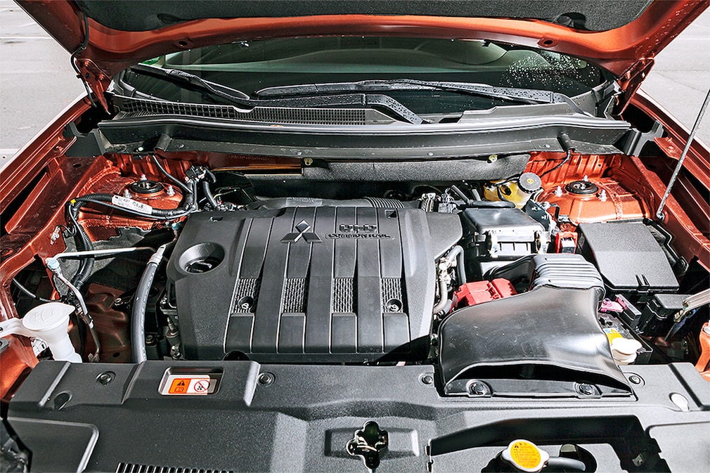 Mitsubishi Outlander III
