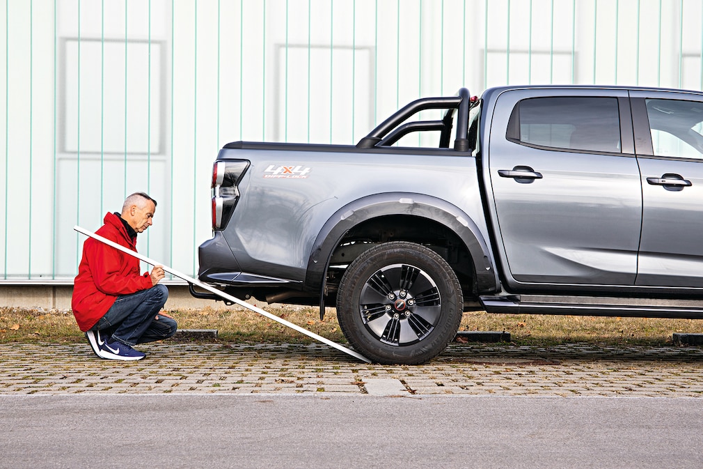 Isuzu D-Max 1.9 D Isuzu D-Max 1.9 D