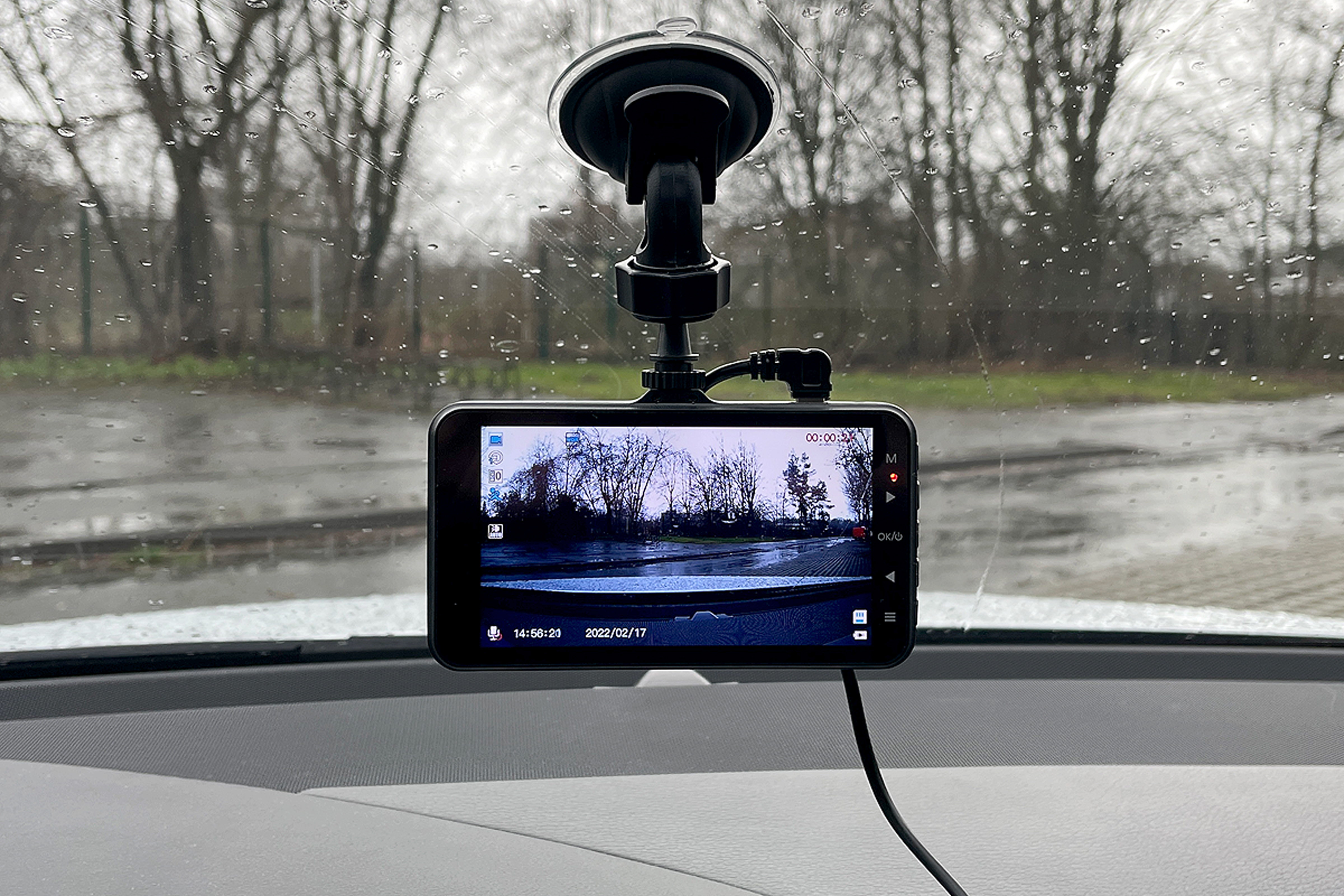 Dashcam Auto mit Rückfahrkamera KFZ Kamera