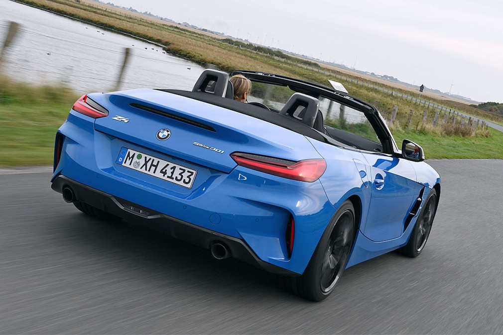 BMW M4 Competition Cabrio vs. BMW Z4: Roadster trifft Vollcabrio - AUTO ...