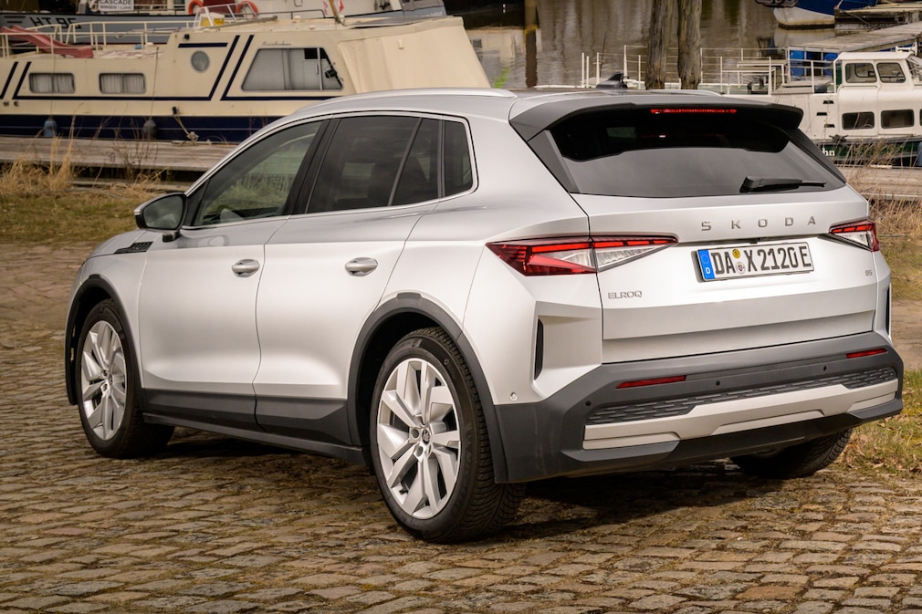 Skoda Elroq 85 Skoda Karoq 1.5