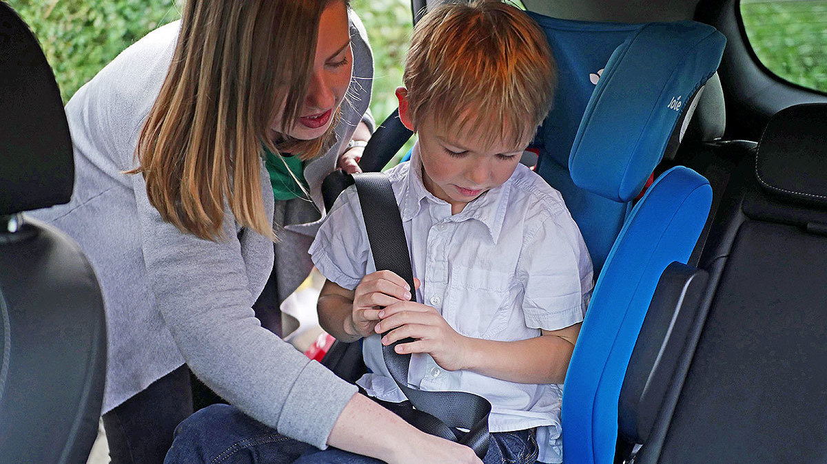 Kindersitze - Beste BILD Babyschalen AUTO Test und Kindersitze: im