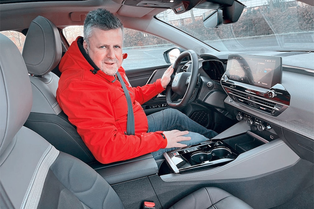 Citroen C5 X Plug-in-Hybrid 225