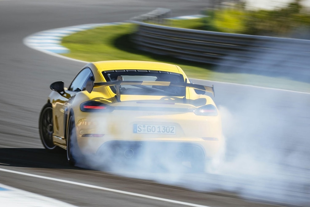 Porsche 718 Cayman GT4 RS
