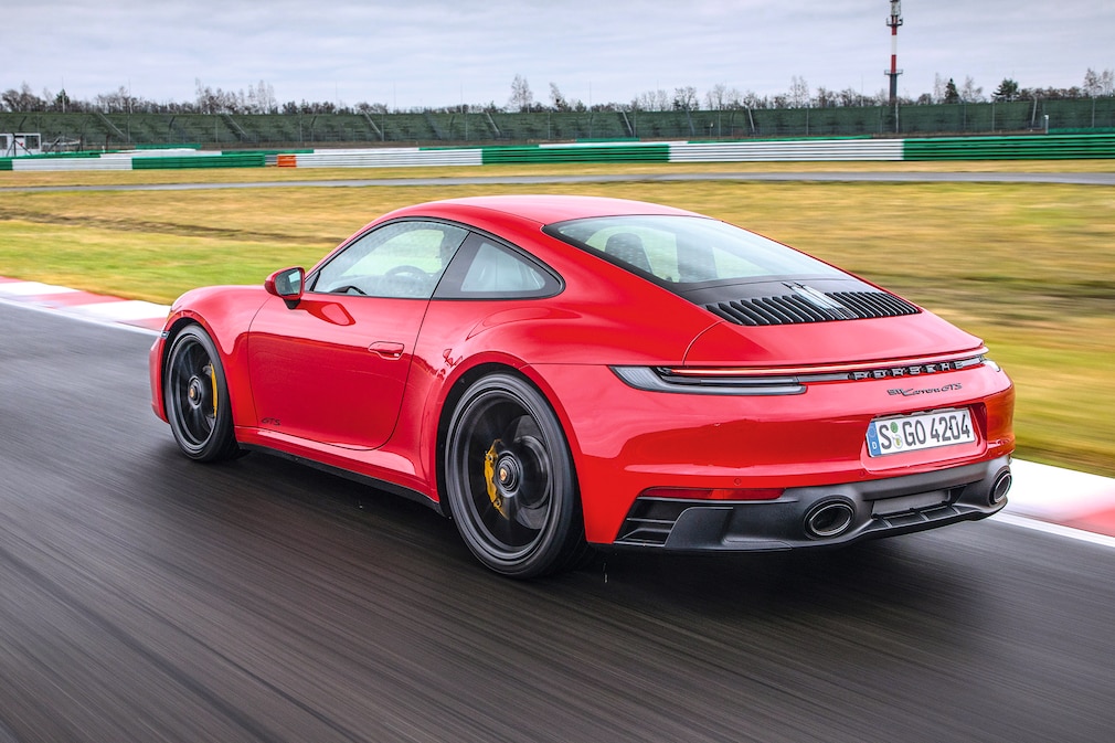 Porsche 911 GTS