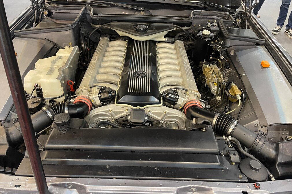 BMW 750iL V16 Goldfisch Prototyp 2