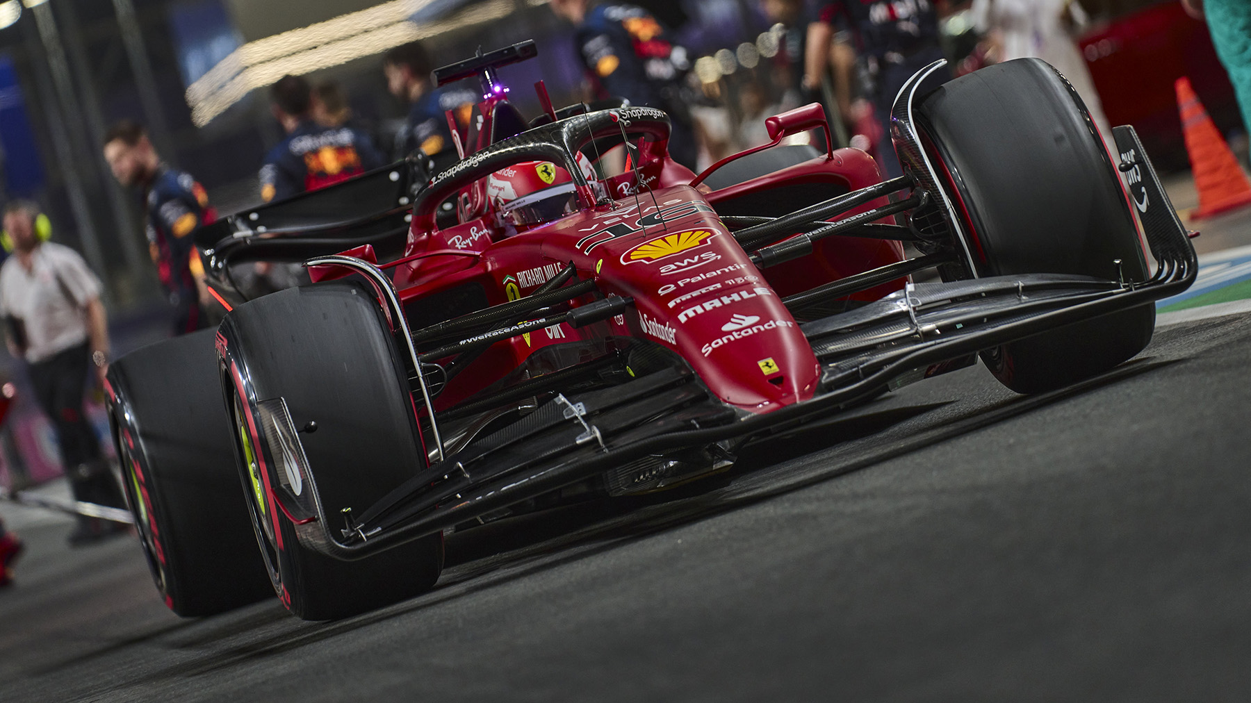 Formel 1 Profitiert Ferrari vom E10-Benzin?