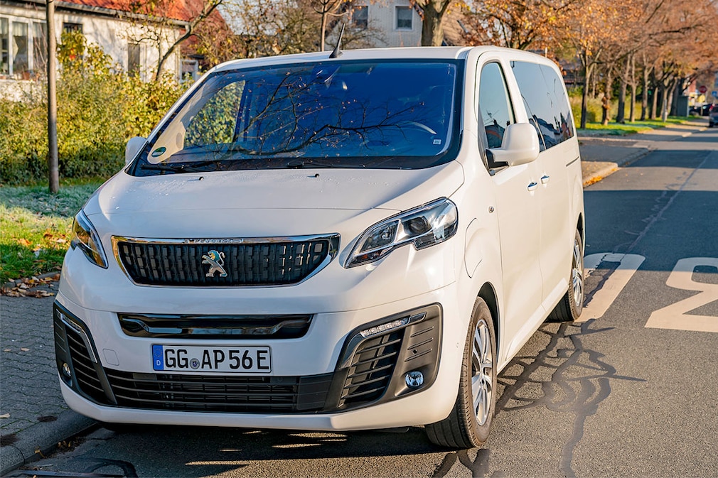 Peugeot e-Traveller