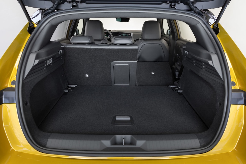 Opel Astra Freunde-Roadtrip