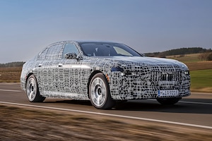 BMW i7
