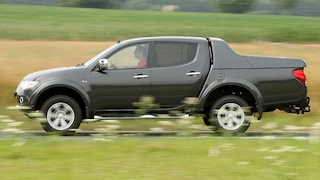 Mitsubishi L200 IV