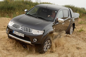 Mitsubishi L200 IV