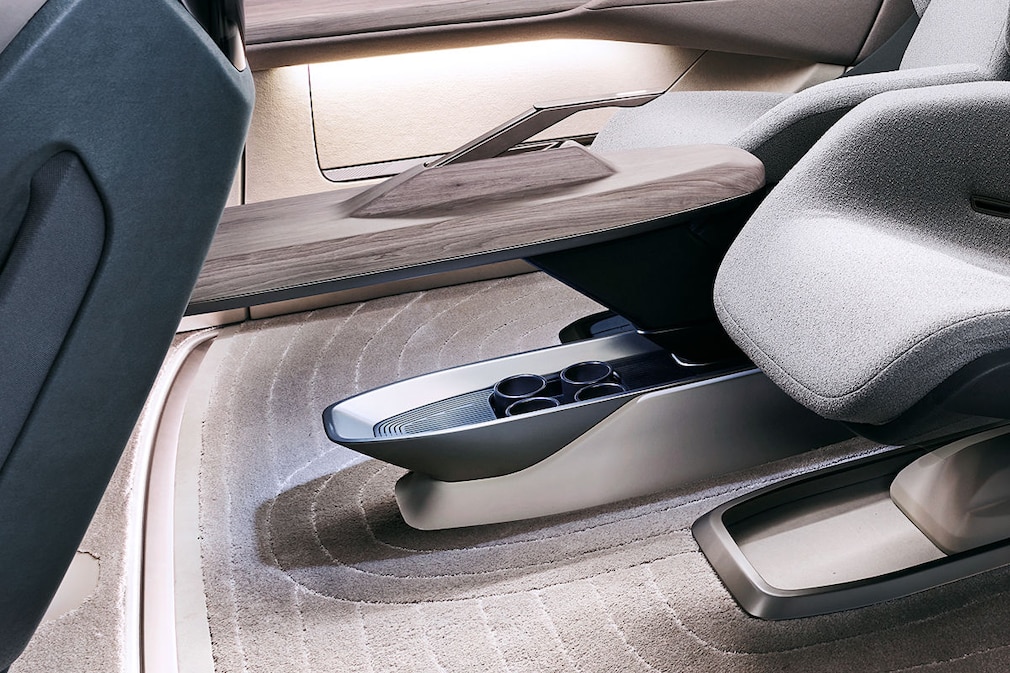 Audi urbansphere concept