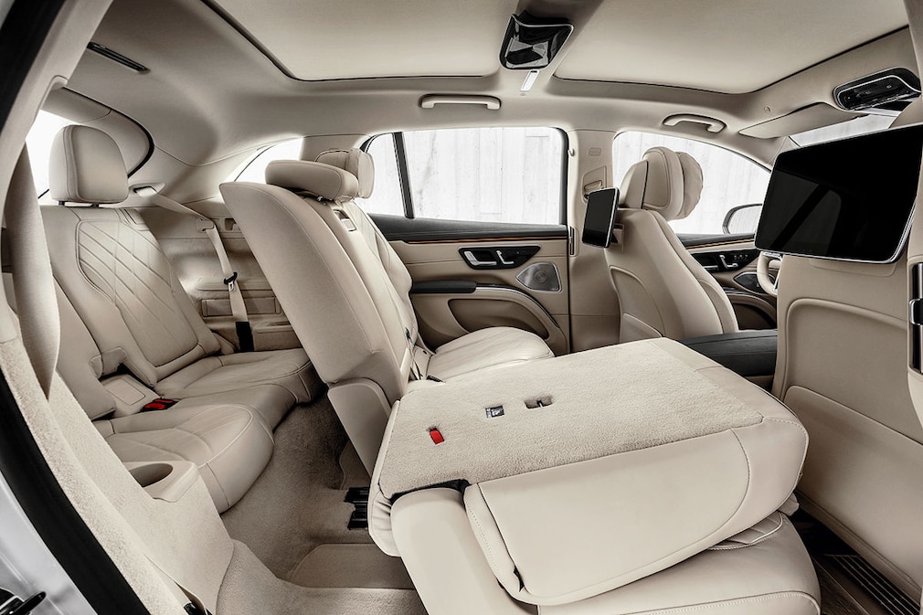 Mercedes EQS SUV
