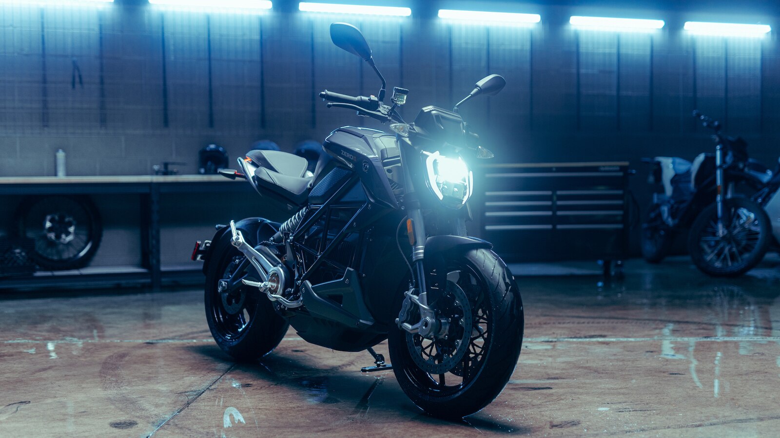 Zero SR ElektroMotorrad mit bis zu 200 km/h Topspeed AUTO BILD