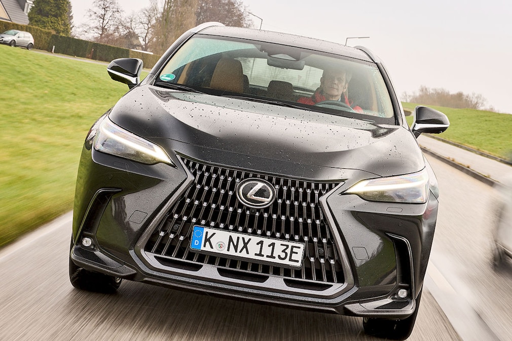 Lexus NX 450h+