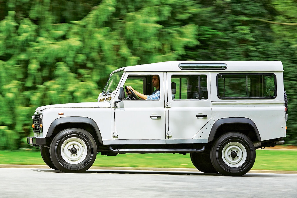Land Rover Defender