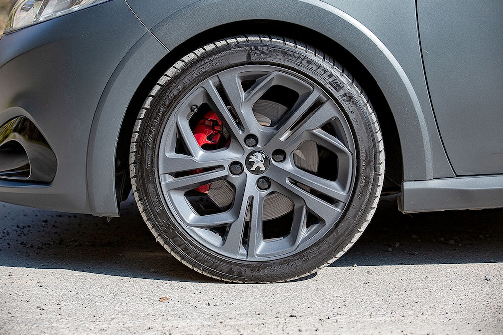 Peugeot 208 GTi