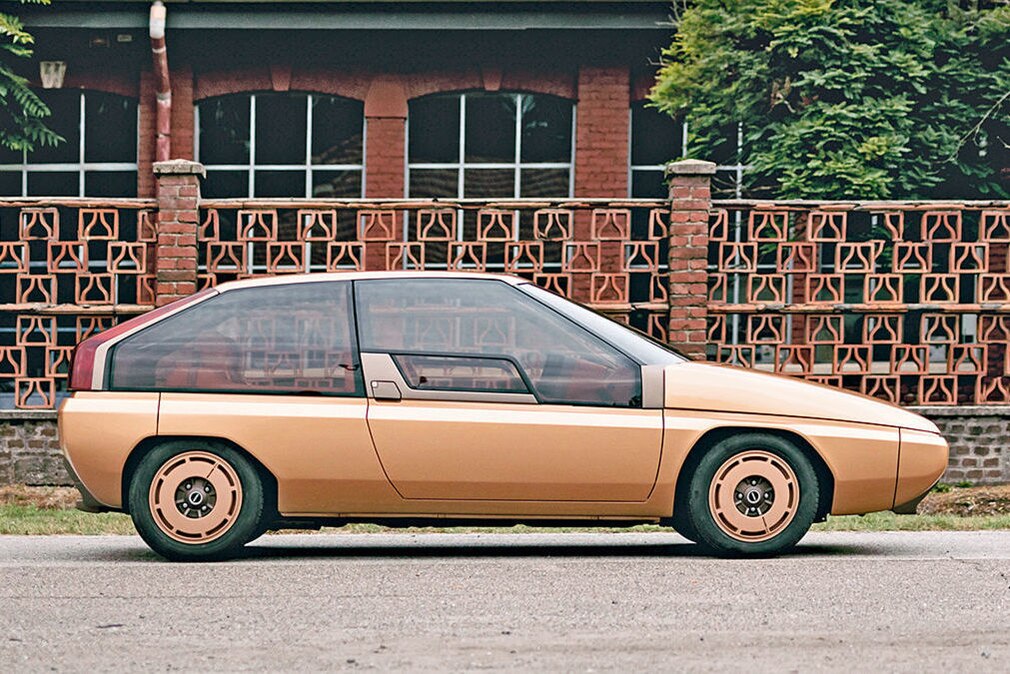 Mazda MX-81 Aria