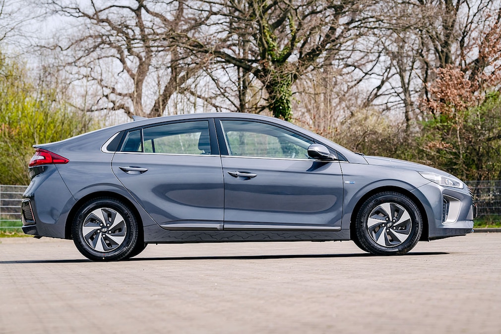 Hyundai Ioniq 1.6 GDI Hybrid