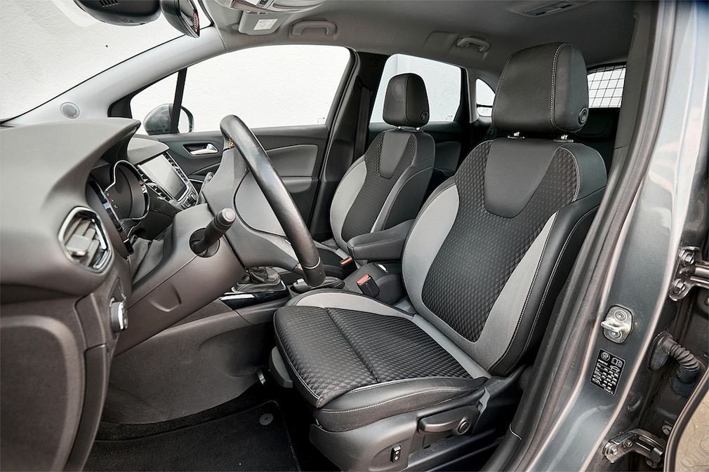Opel Crossland X 1.6 Diesel Innovation Opel Crossland X 1.6 Diesel Innovation